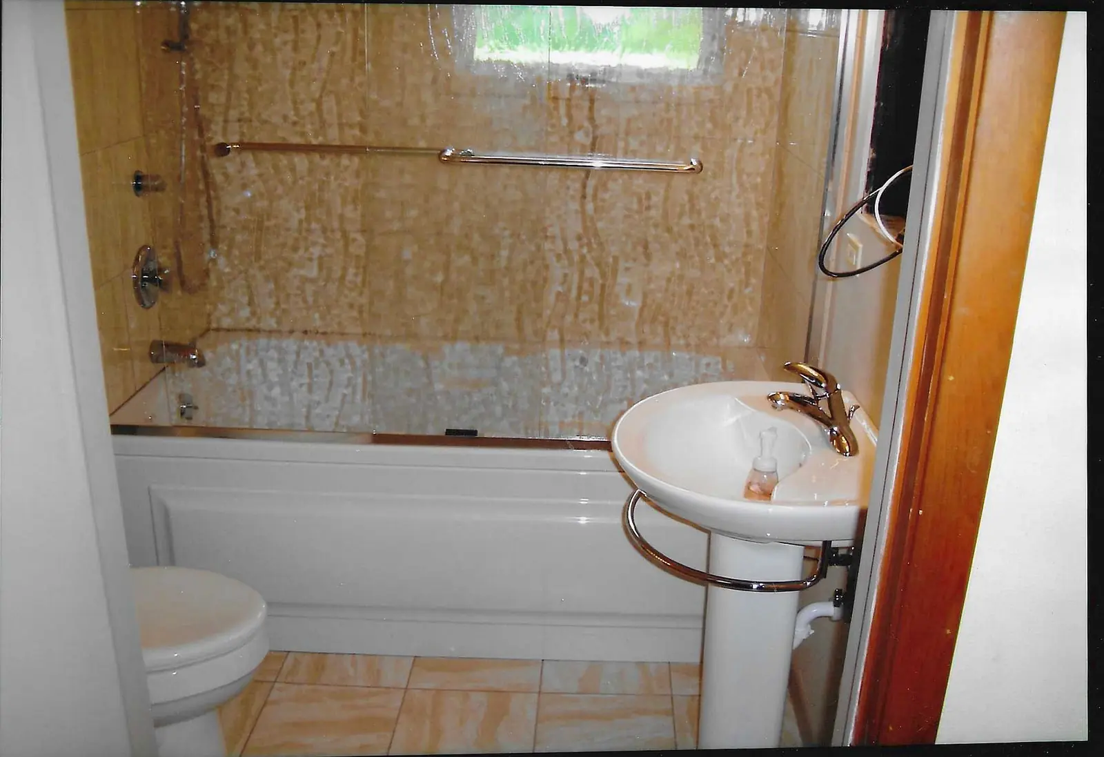 Completed tiled bathroom by King Home Improvement